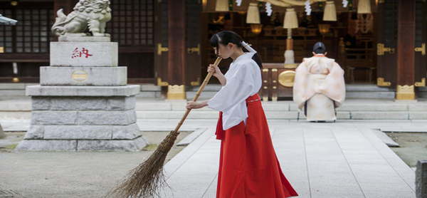 日本留学,日本神社,日本寺庙,日本巫女,日本神社和寺庙的区别,